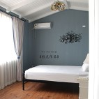 2013美式风格简单温馨小清新家居卧室落地窗白色窗帘实木吊顶装修效果图片