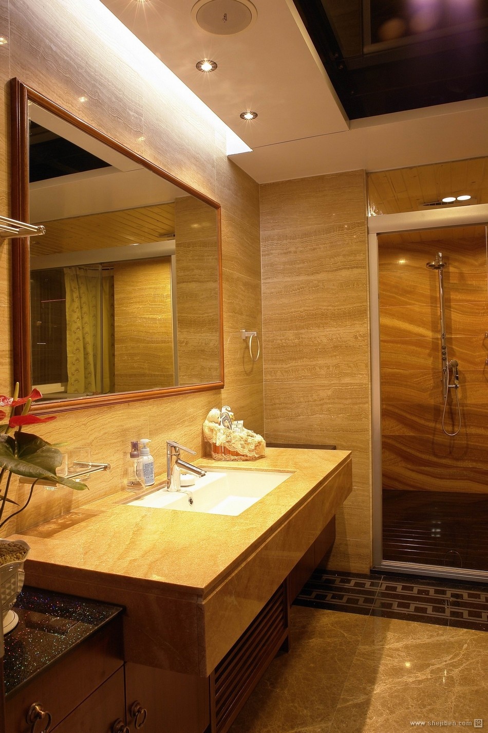 中式风格时尚豪华主卫生间有浴室大理石瓷砖装修效果图片