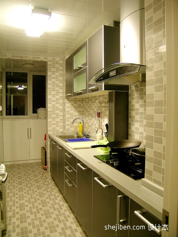 2017现代风格整体家庭厨房瓷砖装修