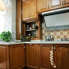 2013美式风格L型开放式6平米家居实木橱柜厨房集成吊顶装修效果图