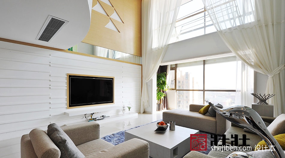现代风格楼中楼客厅白色落地窗帘设计
