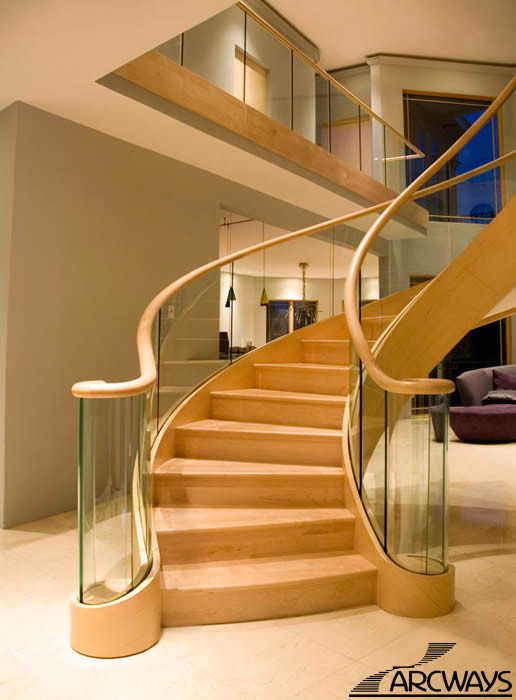 现代风格别墅室内玻璃旋转木扶手装修效果图