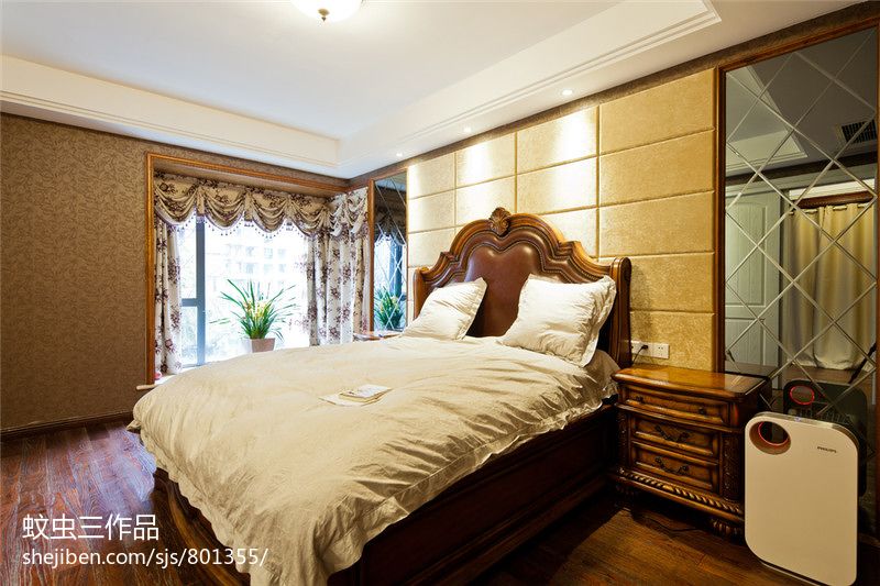 中海翠屏湾美式奢华卧室背景墙装修效果图
