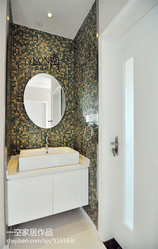 现代卫浴绿色马赛克瓷砖装修图片