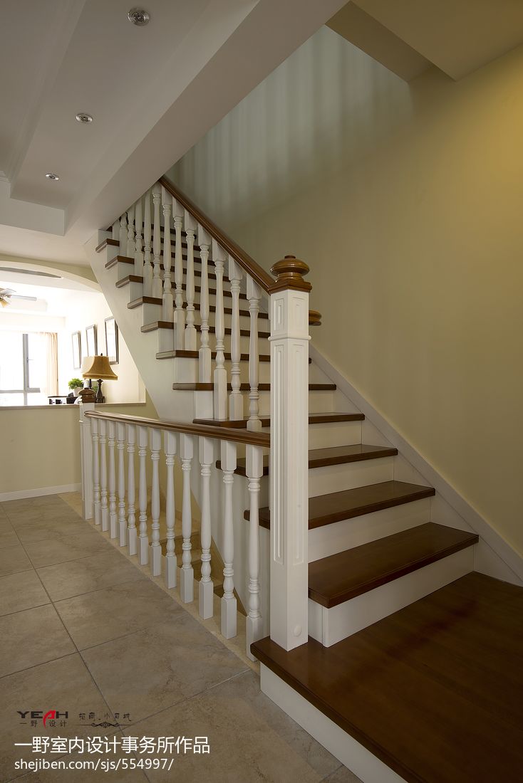美式家用楼梯扶手设计