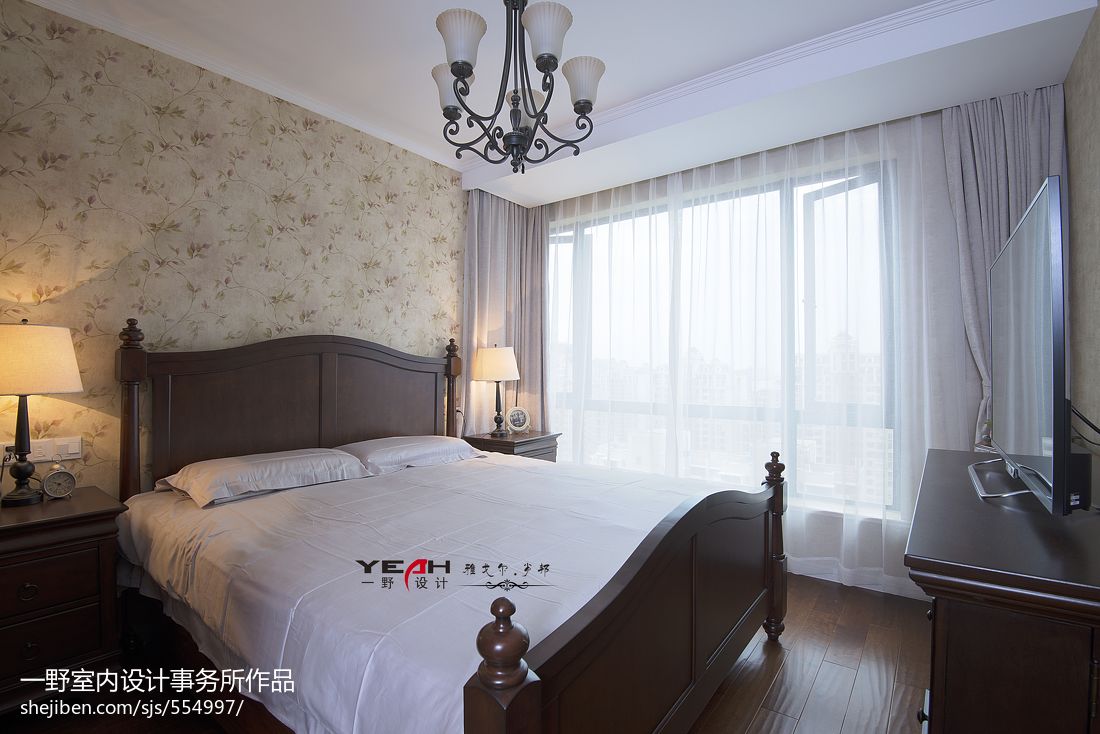 雅戈尔潇邦美式风格卧室床头背景墙装修效果图