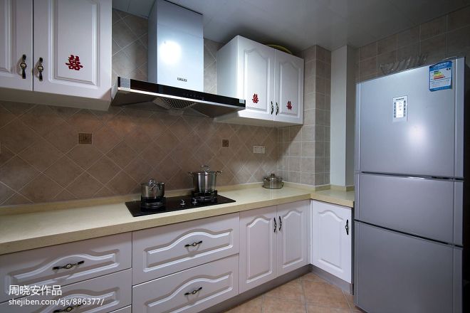 现代美式两室两厅厨房时尚橱柜装修设计效果图