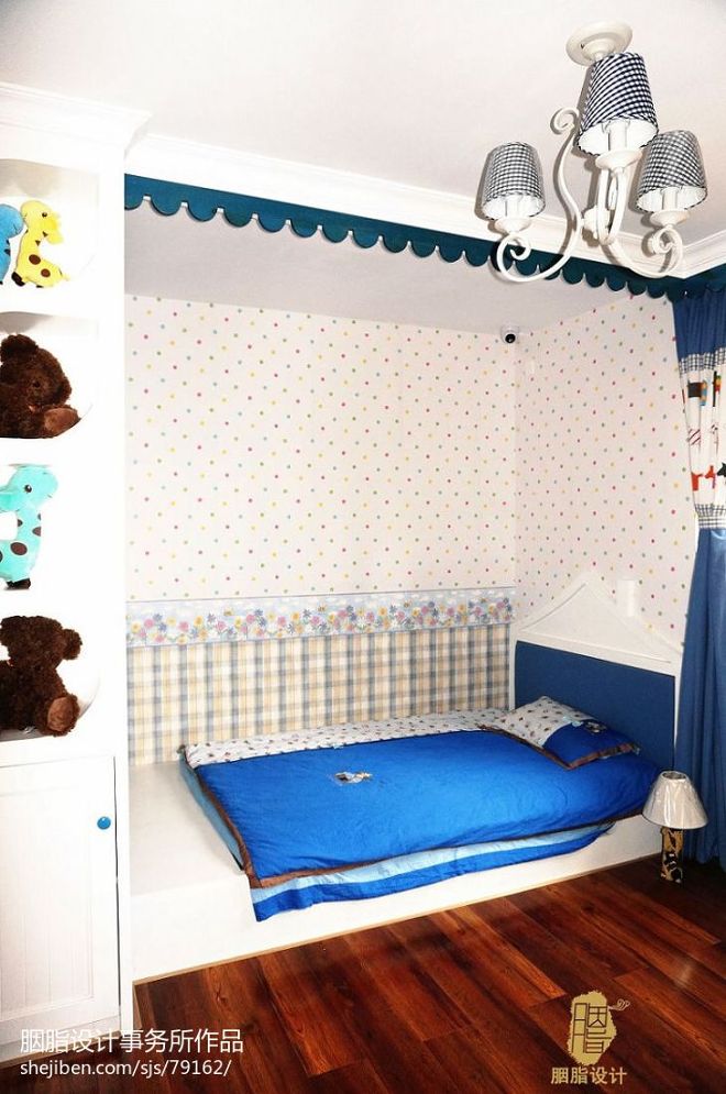 地中海风家装儿童房榻榻米床装修设计效果图