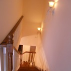 复式楼楼梯木地板脚线装修图片