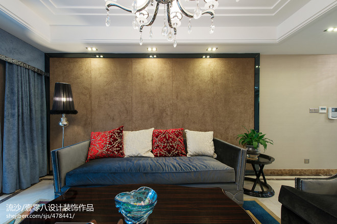 新古典风格家装客厅沙发背景墙装修效果