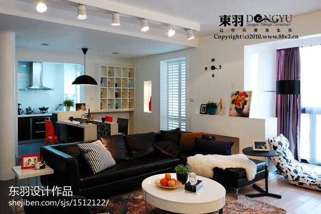 欧式三居家装室内设计客厅黑色沙发装修效果图欣赏