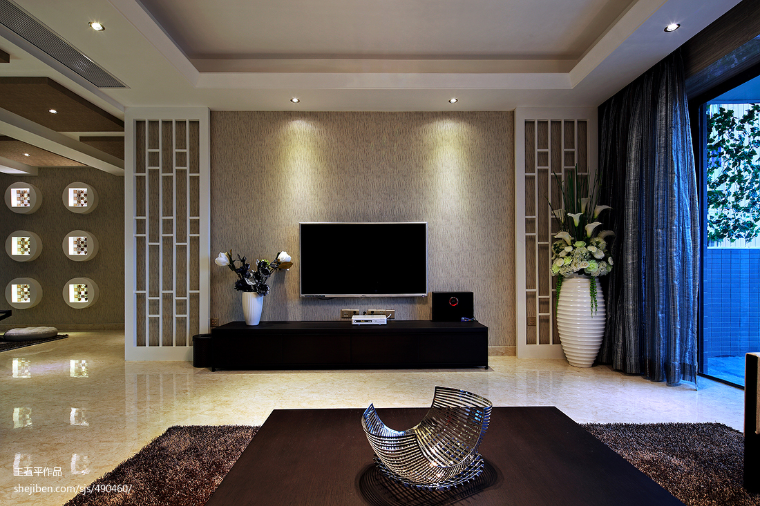 现代风格样板房客厅电视背景墙装修图
