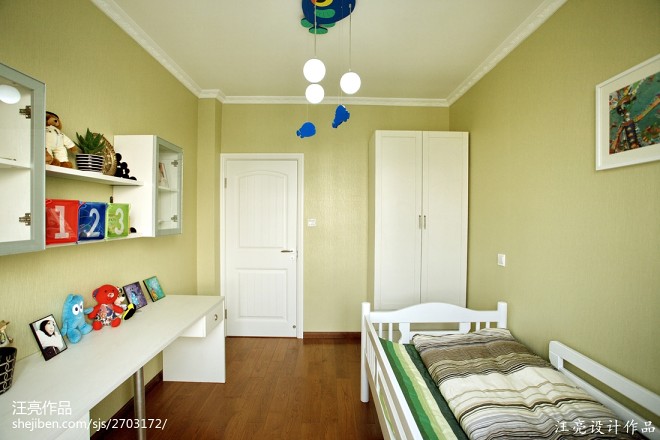 温馨现代卧室装修设计效果图