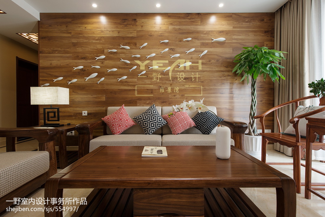 最新中式客厅沙发背景墙设计