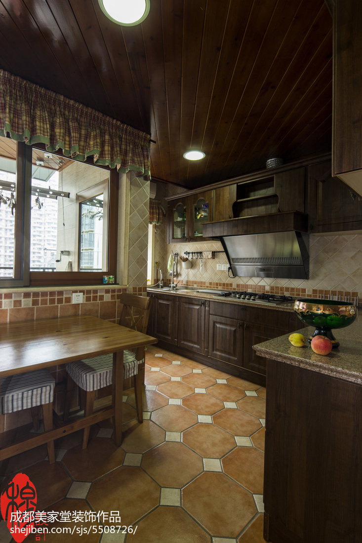 美式风格别墅厨房设计