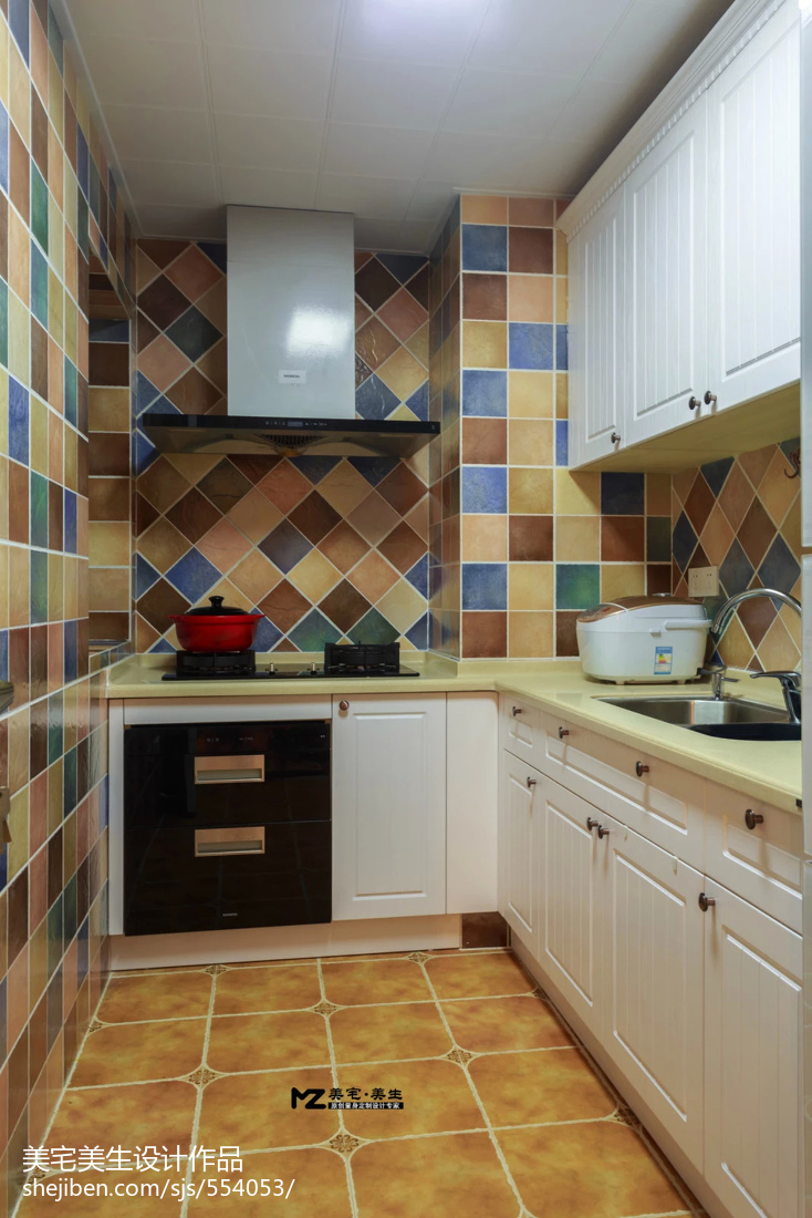 三居室美式风格厨房彩色瓷砖装修效果图