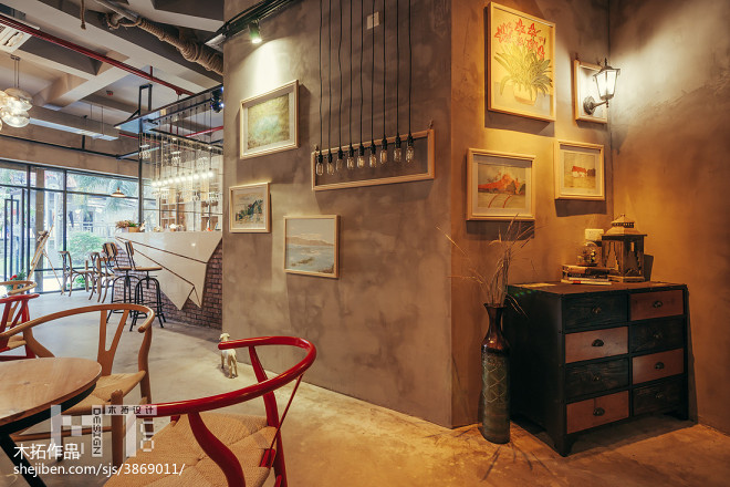 时尚复古咖啡厅照片墙设计