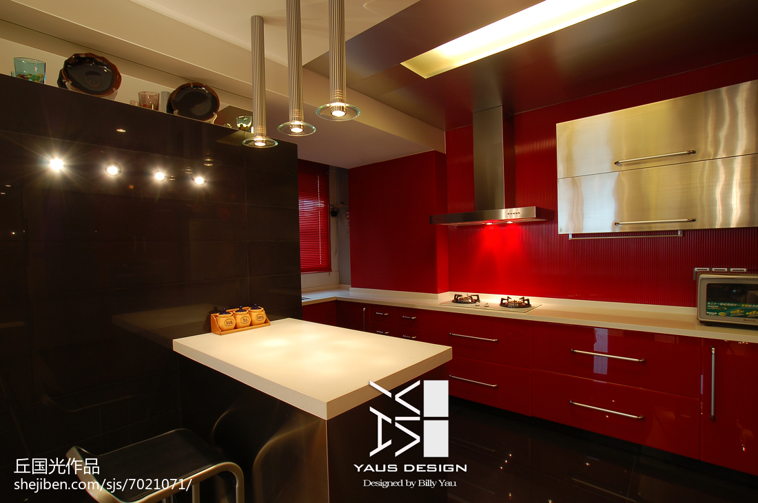 现代风格红色系厨房装修