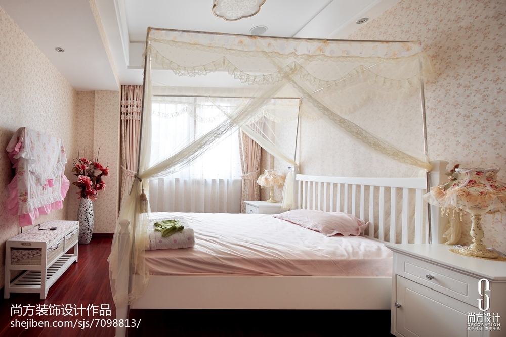 温馨中式风范卧室布置