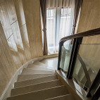 中式别墅旋转楼梯设计图片