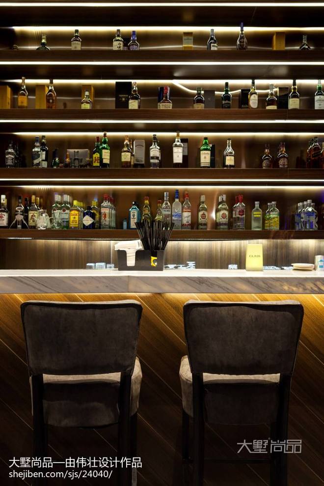 230㎡玻璃房餐厅酒吧·潮流现代风酒