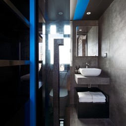 混搭香港太平山脚的蓝调空间卫浴设计