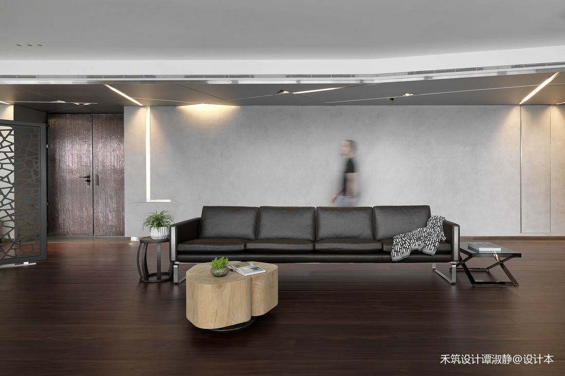 暗黑系现代客厅沙发设计