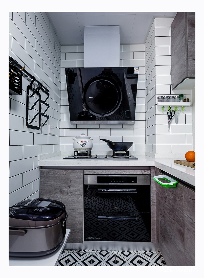 现代二居厨房设计实景图片