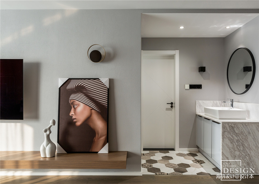 现代婚房卫浴设计图片