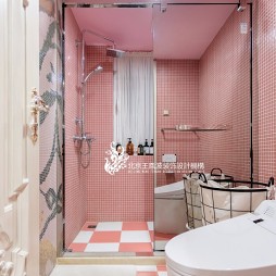 法式风格别墅卫浴实景图片