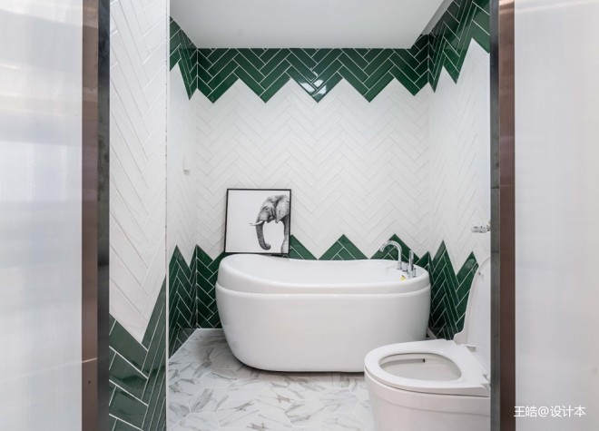 现代风样板房卫浴设计图片