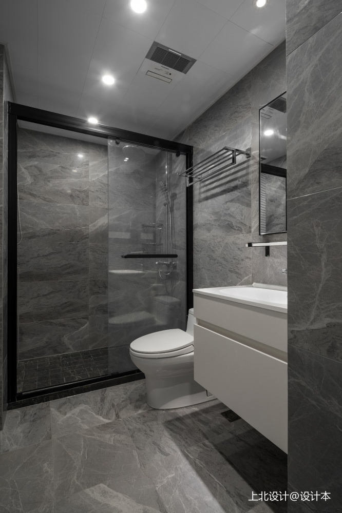黑白系现代三居卫浴设计图片