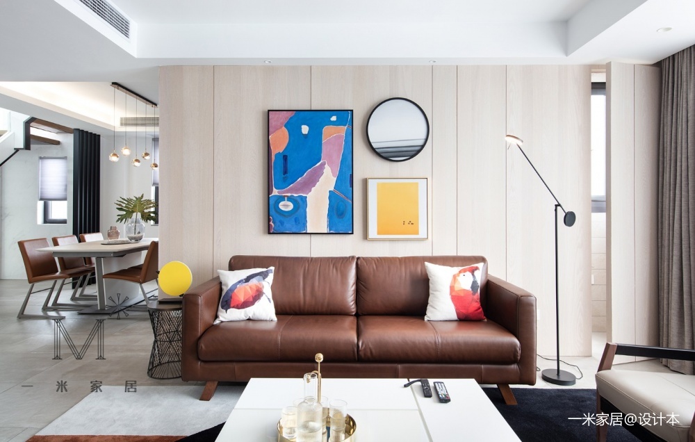 【一米家居】300平三代同堂的花样生活——沙发背景图
