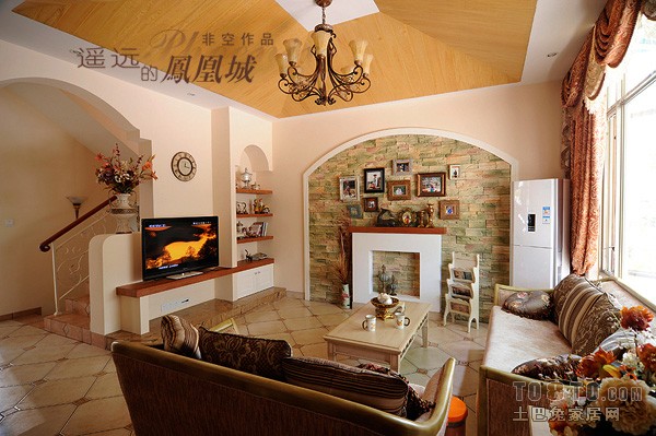 家装美式田园客厅壁炉照片墙装修效果图