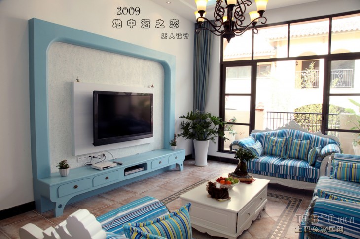 家装地中海风格客厅电视墙装修效果图